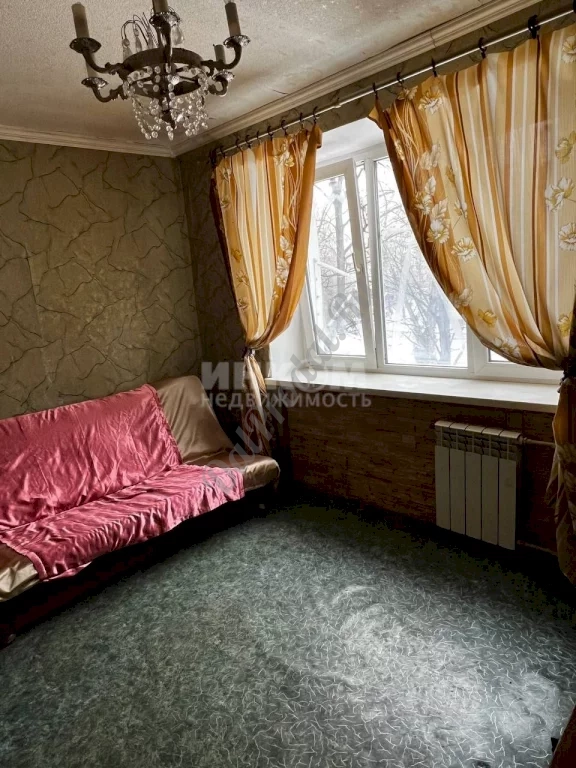 Продам 1-комн квартиру 14 м2 в городе Луганск 26-й квартал