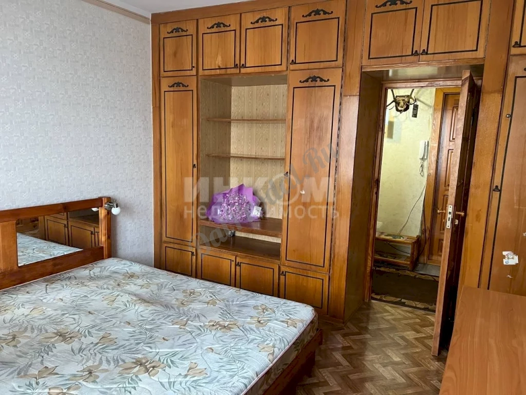 Продам 2-х комнатную квартиру с авт отоп в городе Луганск квартал Дзержинского