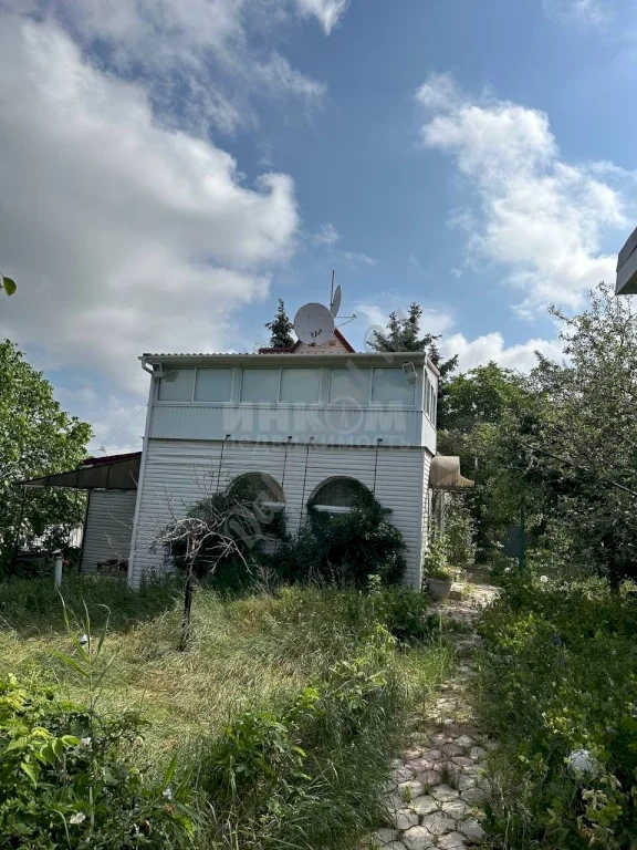 Продам 2-х этажный дом в селе Раевка. Славяносербский район