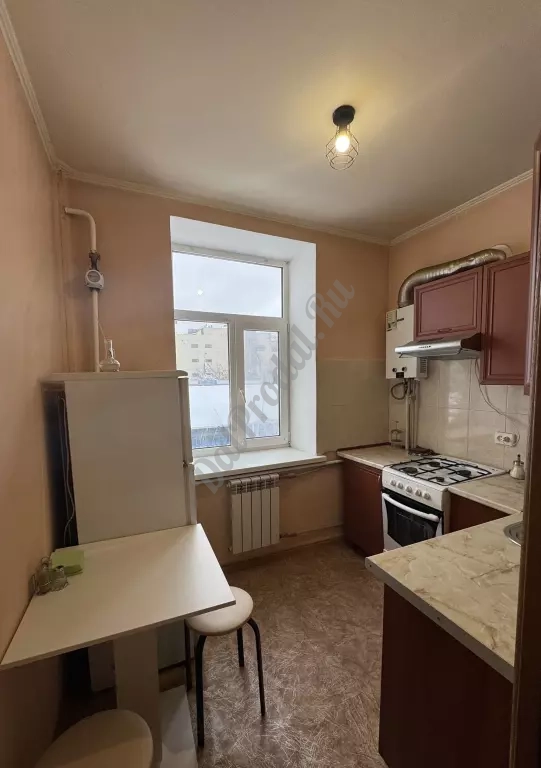 Продам 3к квартирка центре города