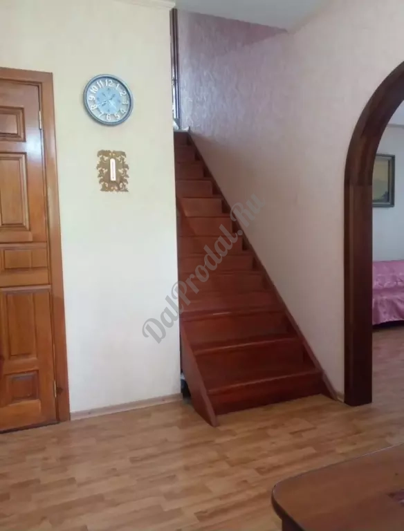 Продам 2-х этажный дом в городе Луганск район гостиницы "Турист"
