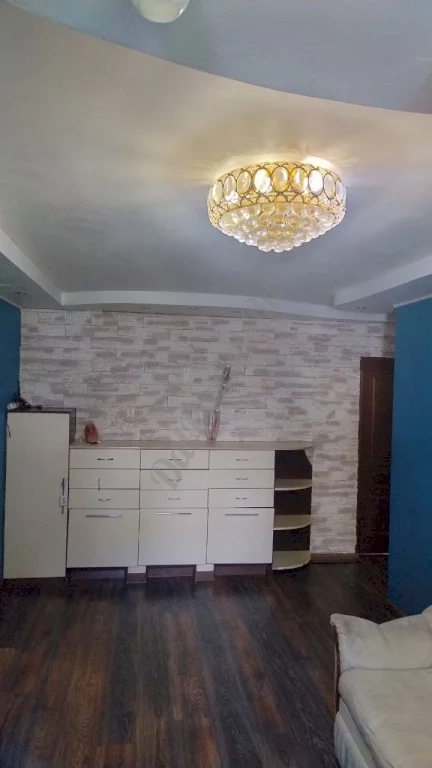 Продам 3-х комн квартиру с авт отоп в городе Луганск квартал Шевченко