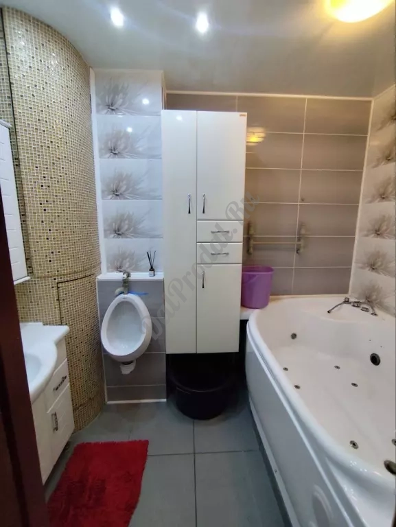 Продам 3к квартиру на кв.Гагарина ,ремонт