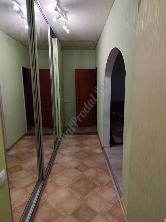 Продам 3к квартиру на кв.Гагарина ,ремонт