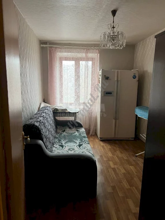 Продам 4-х комнатную квартиру с авт отоп в Центре города Луганск улица Коцюбинского