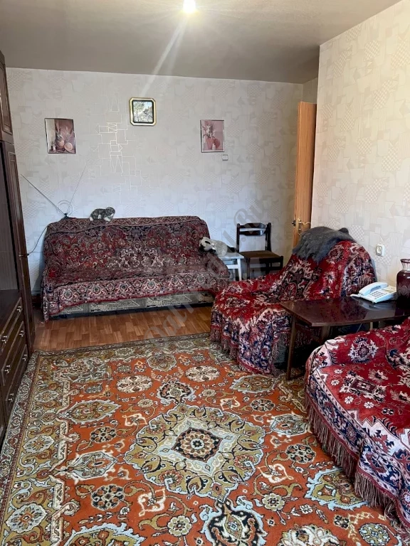 Продам 4-х комнатную квартиру с авт отоп в Центре города Луганск улица Коцюбинского