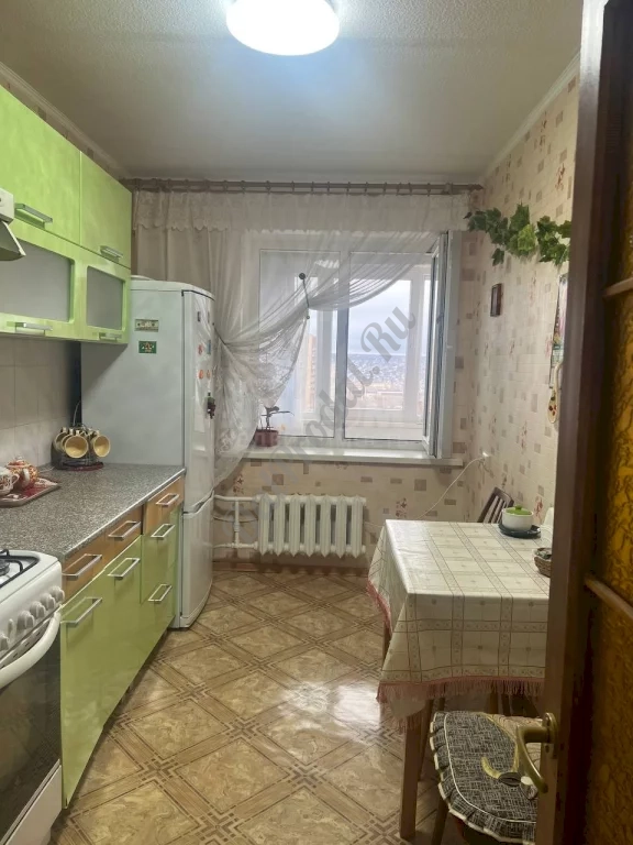 Продам 2-х комн квартиру в Центре города Луганск улица Героя России Зозулина