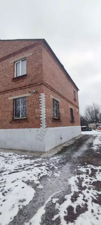 Продам 2-х этажный дом в городе Луганск район Ж/Д