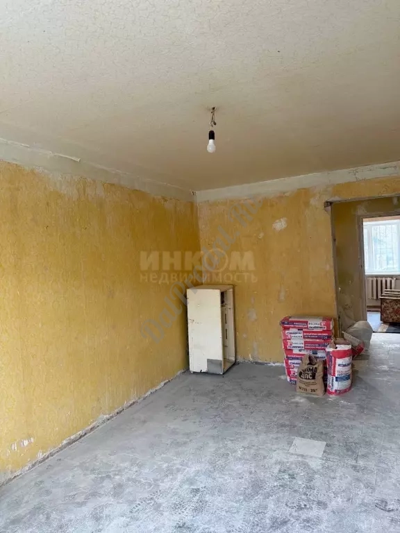 Продам 2к квартиру на кв.Комарова