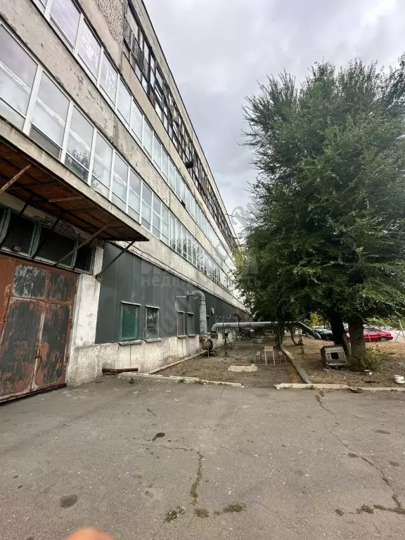 Продам промышленное здание 11305 м2 в городе Луганск
