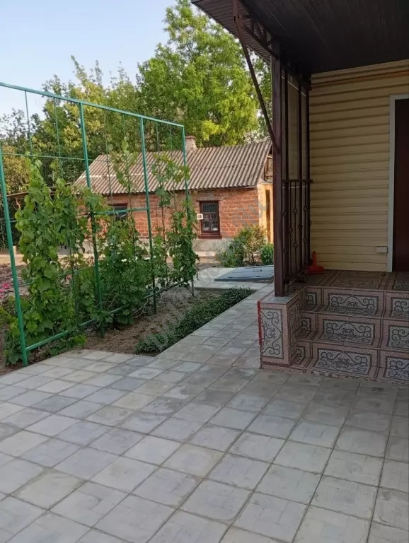 Продам дом в городе Луганск поселок Тепличное