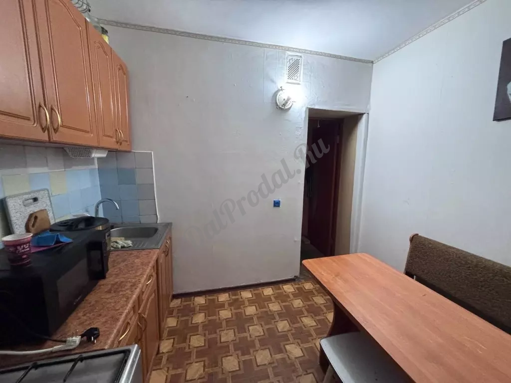 Продам 2-х комн квартиру в Центре города Луганск улица Оборонная