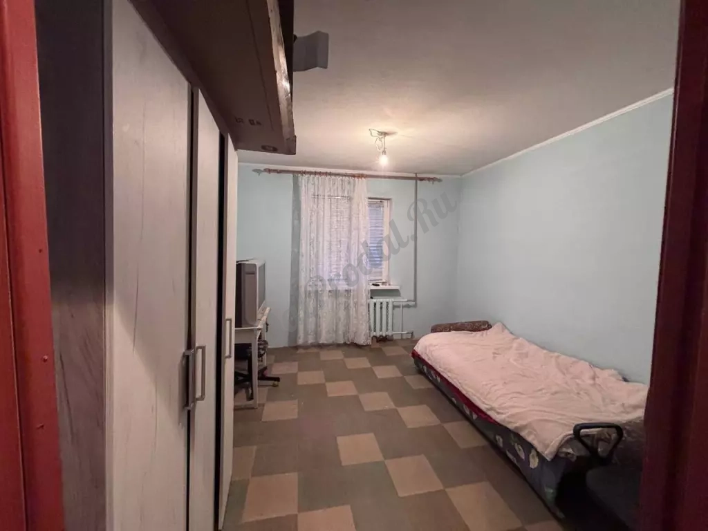 Продам 2-х комн квартиру в Центре города Луганск улица Оборонная