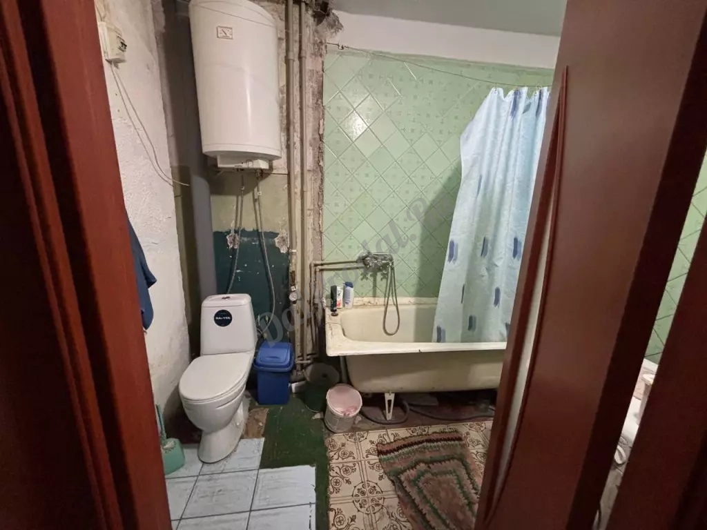 Продам 2-х комн квартиру в Центре города Луганск улица Оборонная