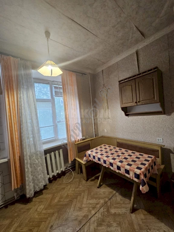 Продам 3-х комн квартиру с авт отоп в городе Луганск улица Владимира Шевченко