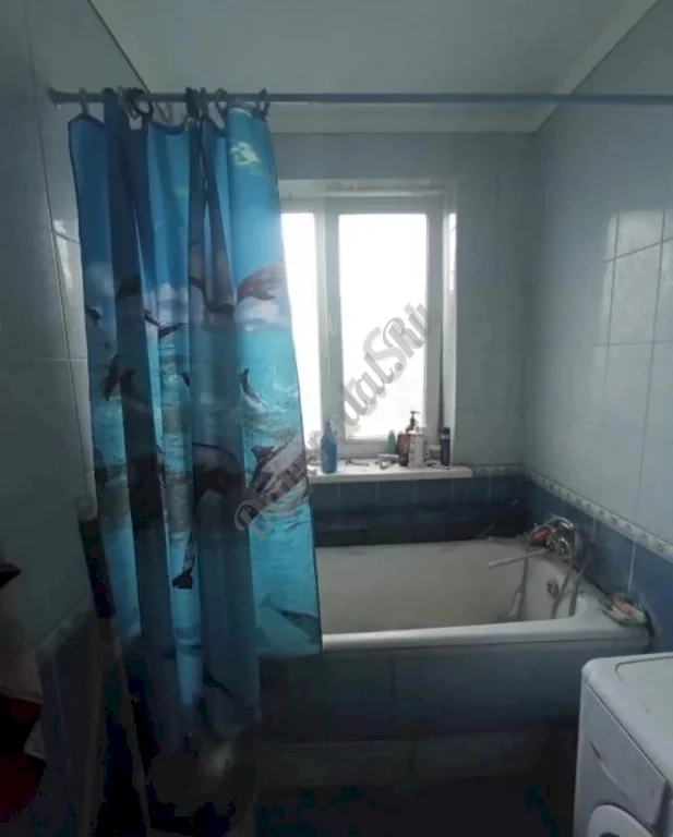 Продам 2-х этажный дом 500 м2 в городе Луганск улица Танковая