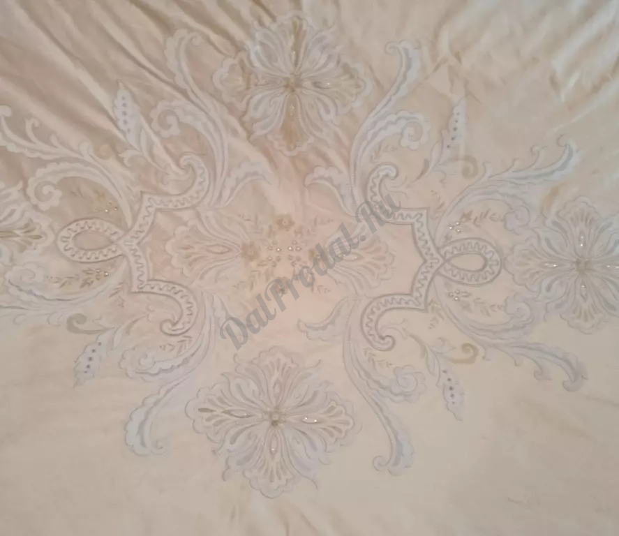 Продаётся покрывало. Новое в чехле