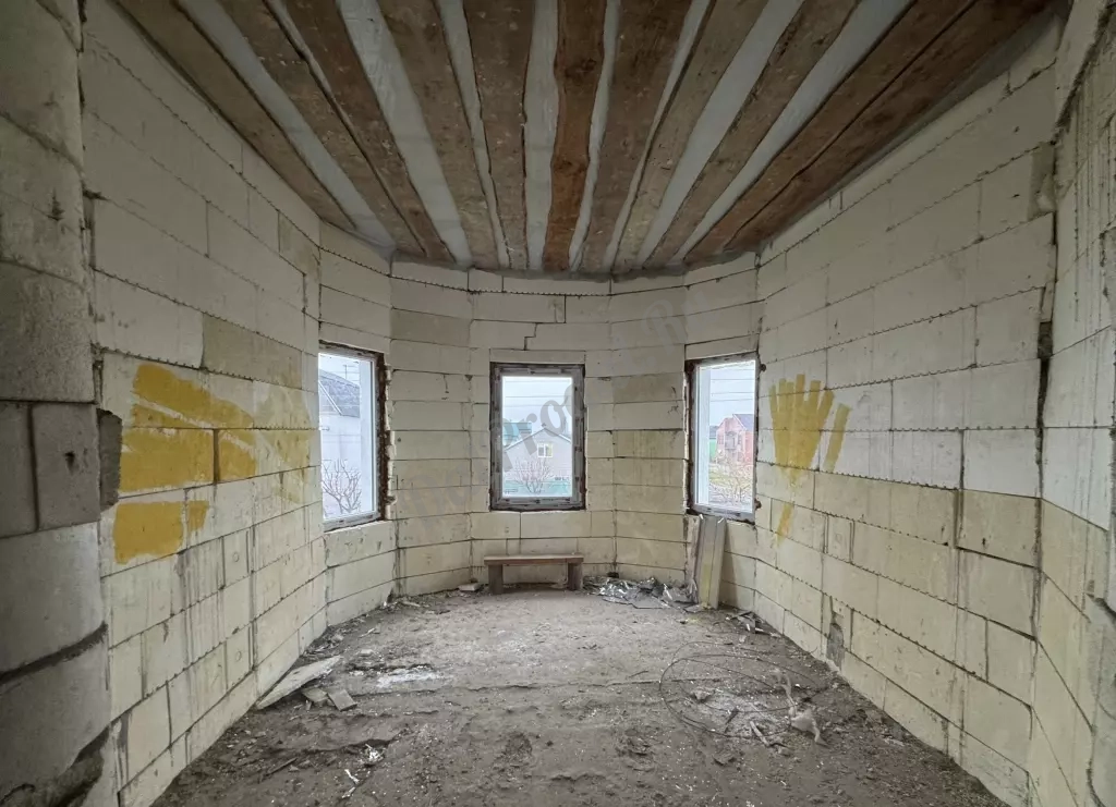 Продам дом на Видном 200м2