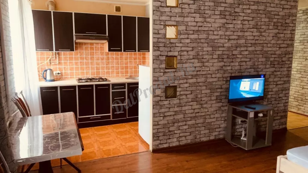 Продам 1к квартиру в самом центре ,ул.Демехина, 4/5эт