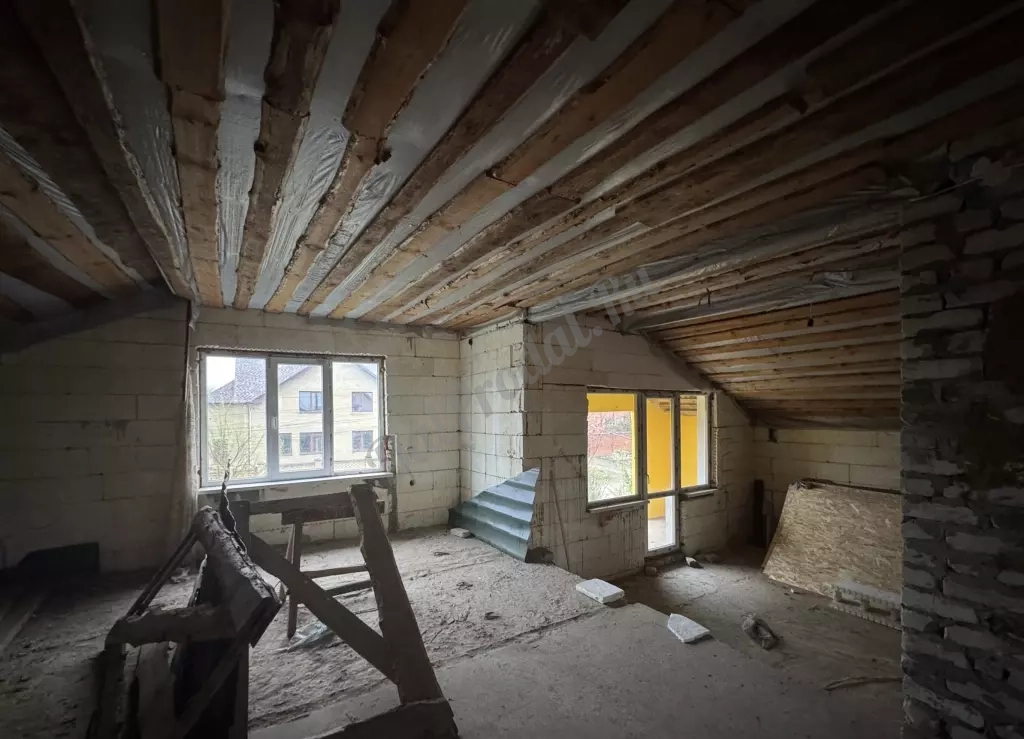 Продам дом на Видном 200м2