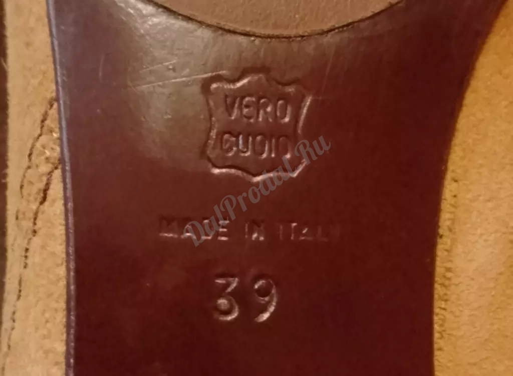 Продаются женские сапоги. Новые