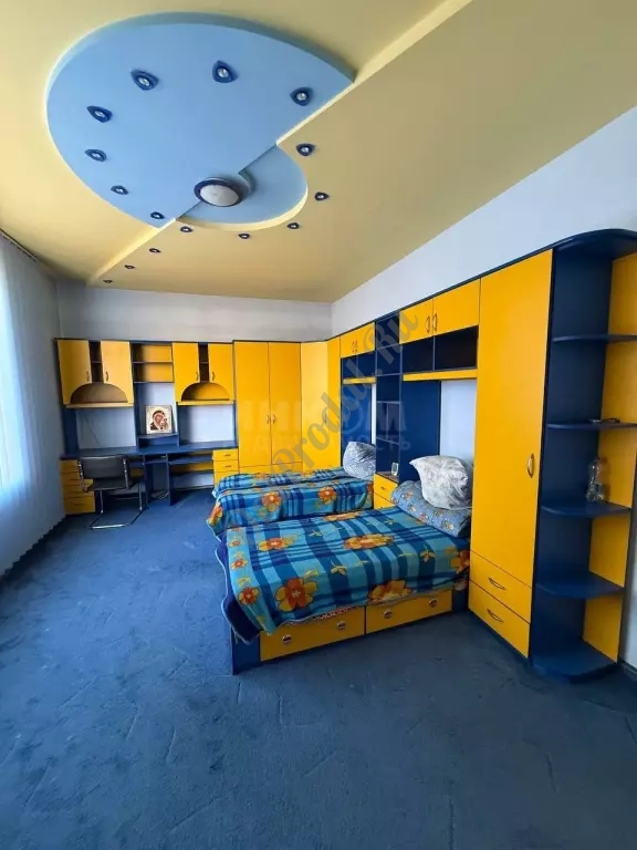 Продам дом рн Владимирского собора 195м2