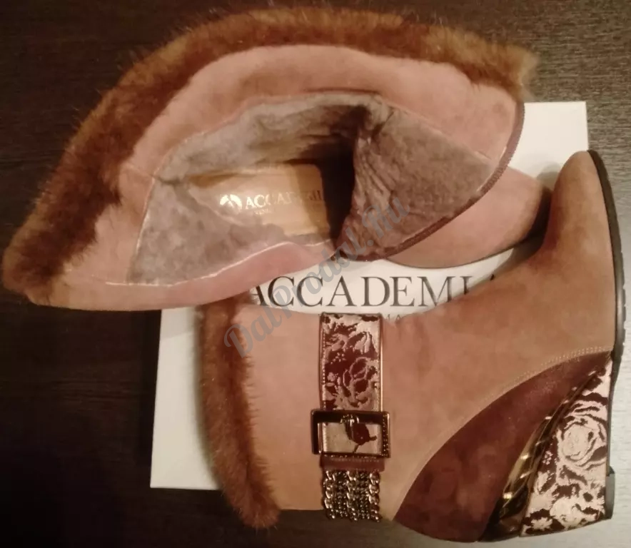 Продаются женские полусапожки. Новые