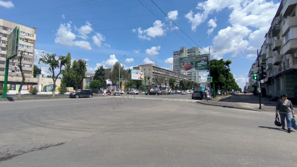Продам помещение 239 м2 в центре города Луганск