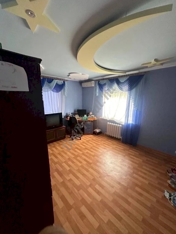 Продам дом 181 м2 в городе Луганск улица Щорса