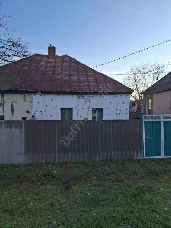 ПРОДАМ Шикарный участок в центре города с домом и гаражом