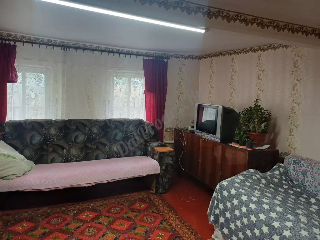 ПРОДАМ Шикарный участок в центре города с домом и гаражом