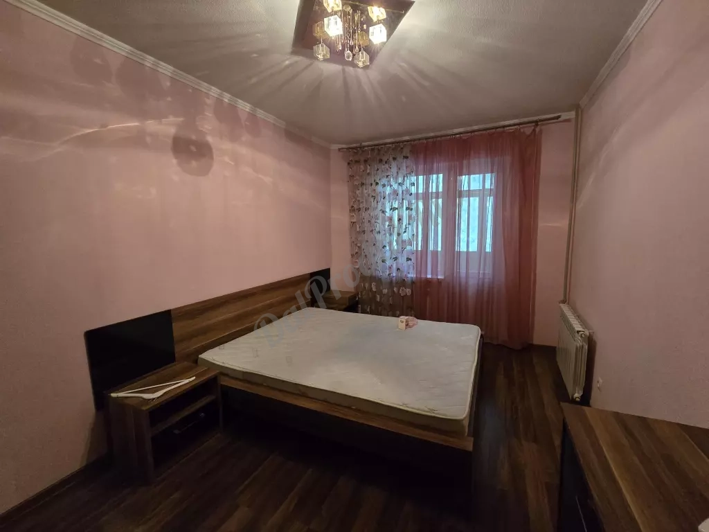Продам 3к квартиру. Дзержинского, 1/12 эт