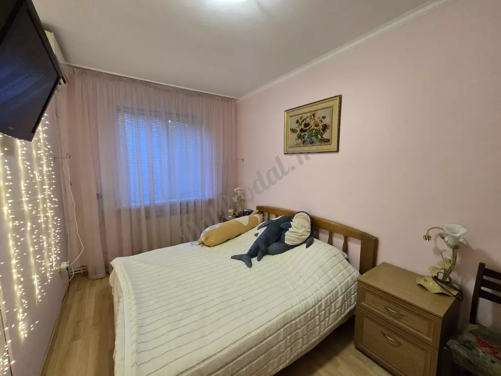 Продам 2к кв. Волкова, 2/5 эт
