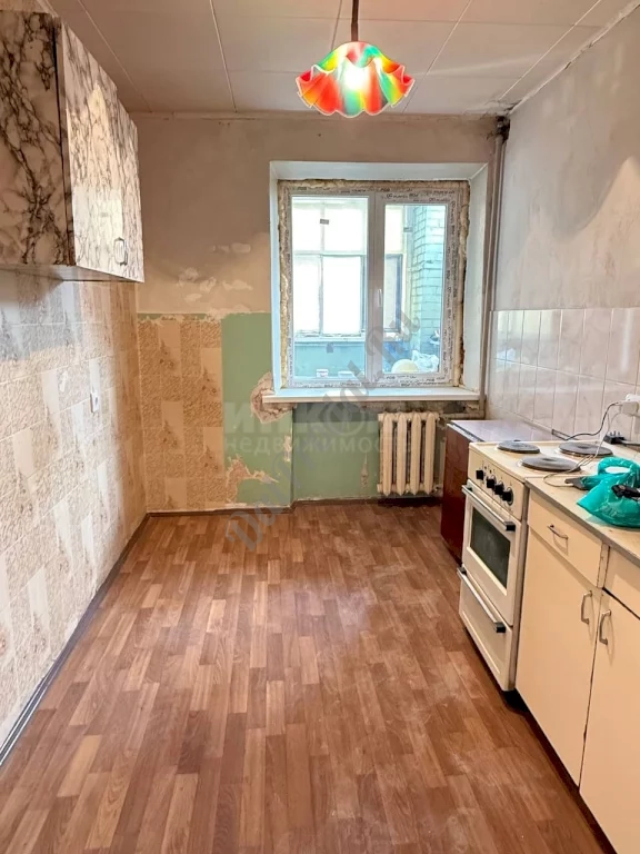 Продам 1-комн квартиру в городе Луганск квартал Якира