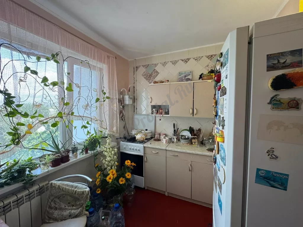 Продам 3-х комн квартиру в городе Луганск квартал Гагарина