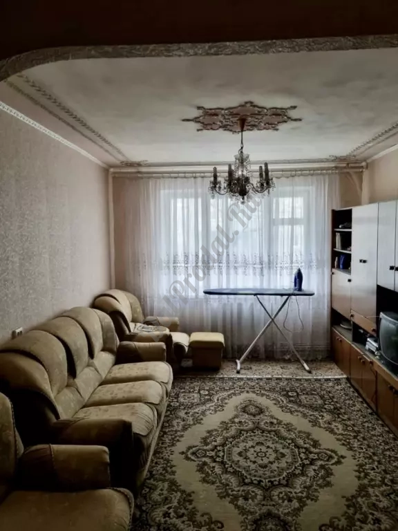 🔑 Продам 3-к. квартиру с ремонтом, индивидуальным отоплением и скважиной, г. Свердловск, квартал 60 лет СССР, дом 37, 2/9 этаж, не угловая