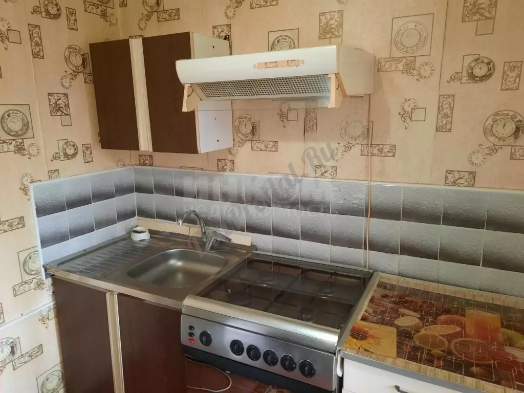 Продам 1-комн квартиру в городе Луганск квартал Мирный