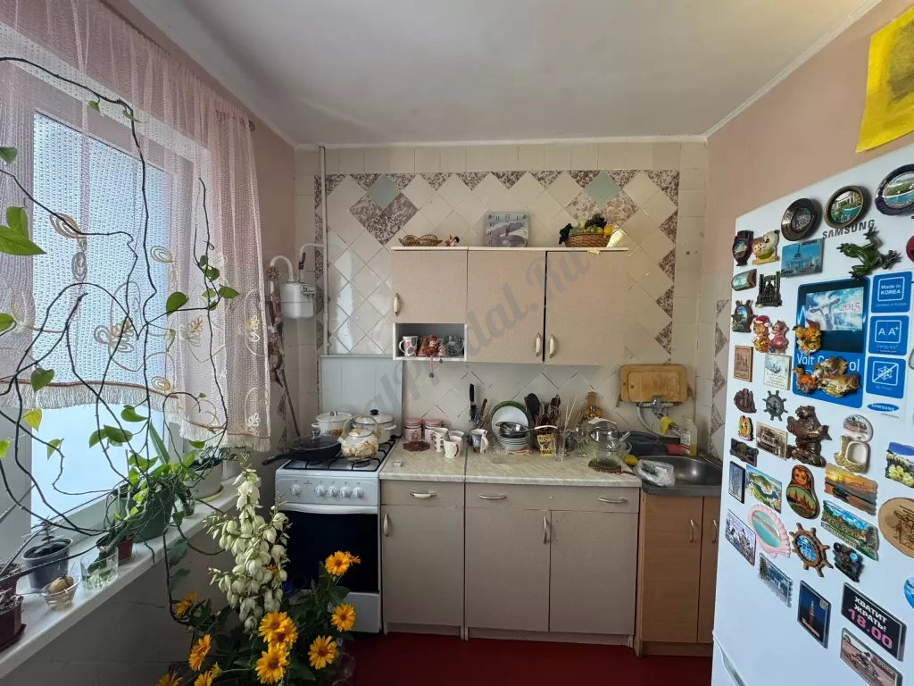 Продам 3-х комн квартиру в городе Луганск квартал Гагарина