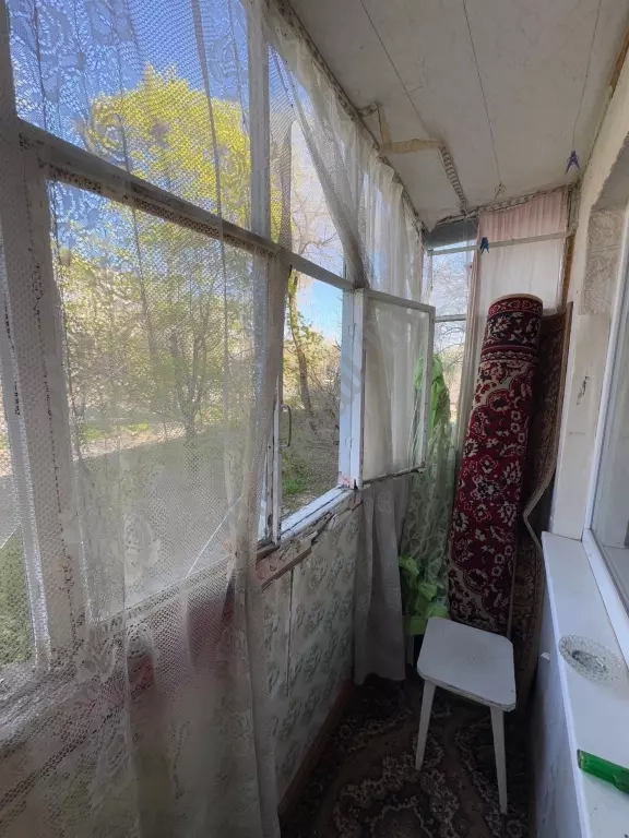 Продам 2-х комн квартиру в городе Луганск квартал Комарова