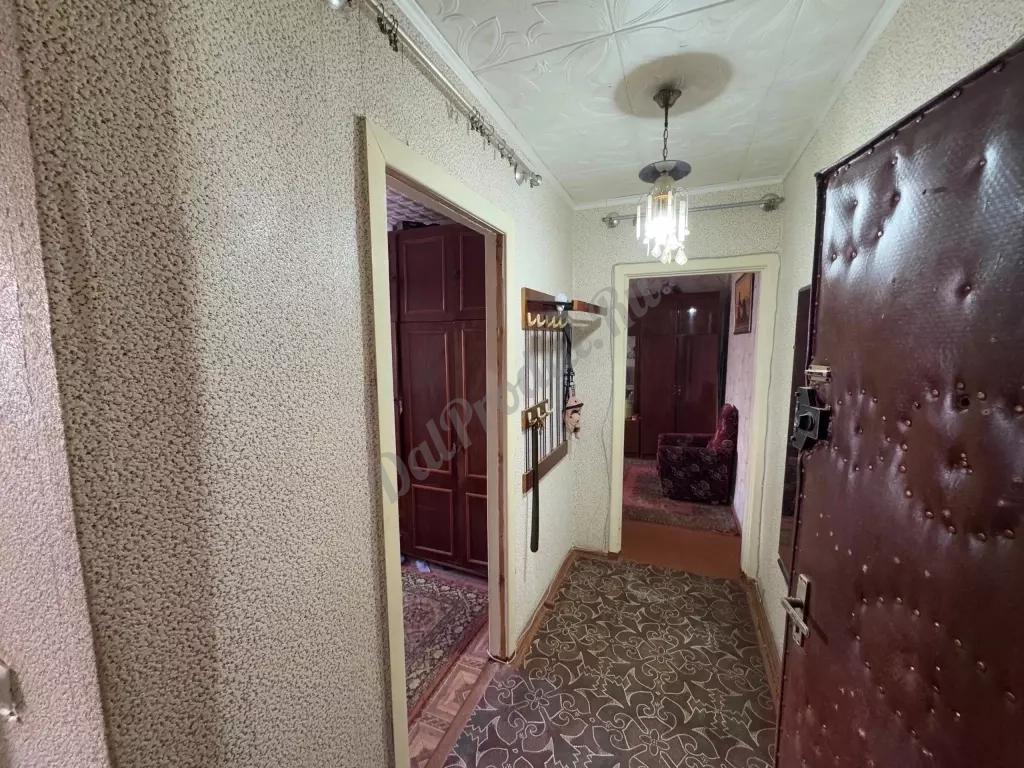 Продам 2-х комн квартиру в городе Луганск квартал Комарова