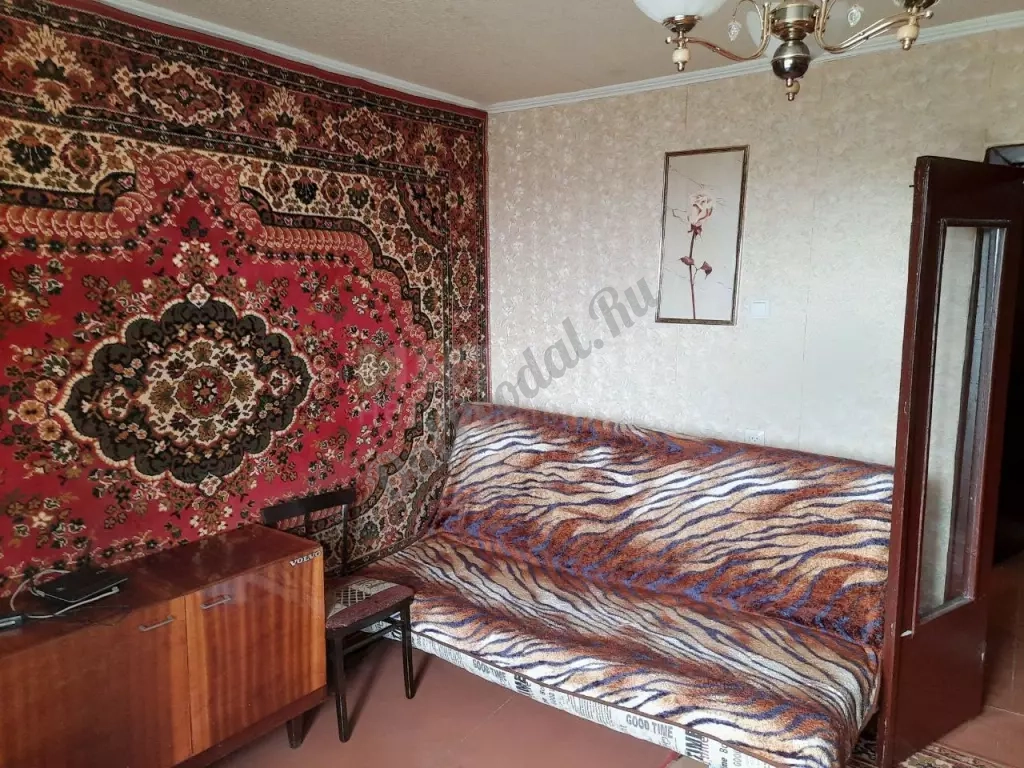 Продам 1-комн квартиру в городе Луганск квартал Мирный