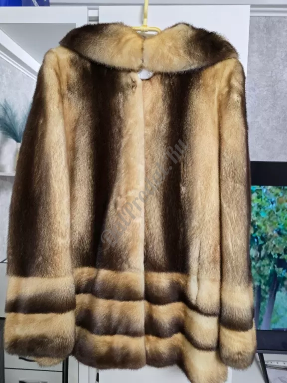 Продам шубу. Продам шубу,размер 44-46 Длина 95 см.