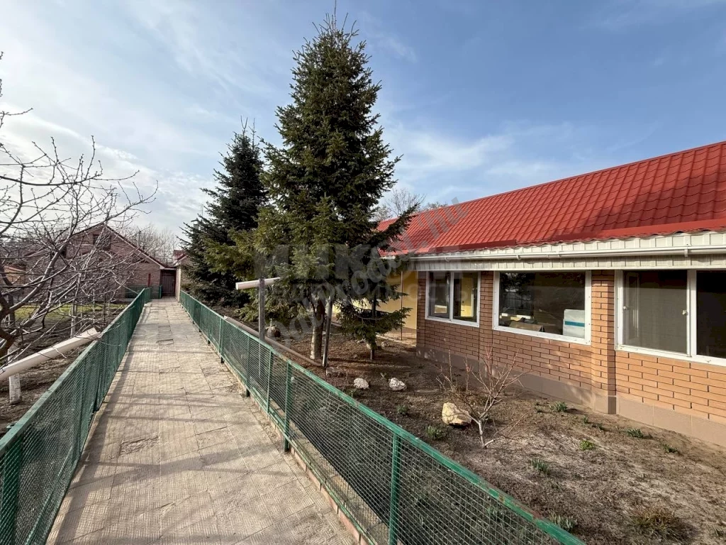 Продам 2-х этажный дом в городе Луганск Станица-Луганская