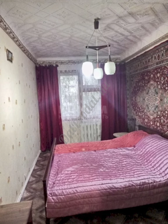 Продам 4-х комн квартиру с авт отоп в городе Луганск квартал Солнечный