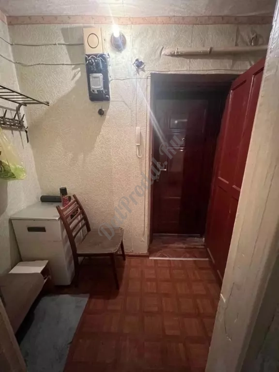 Продам 2-х комн квартиру в городе Луганск улица Звейнека
