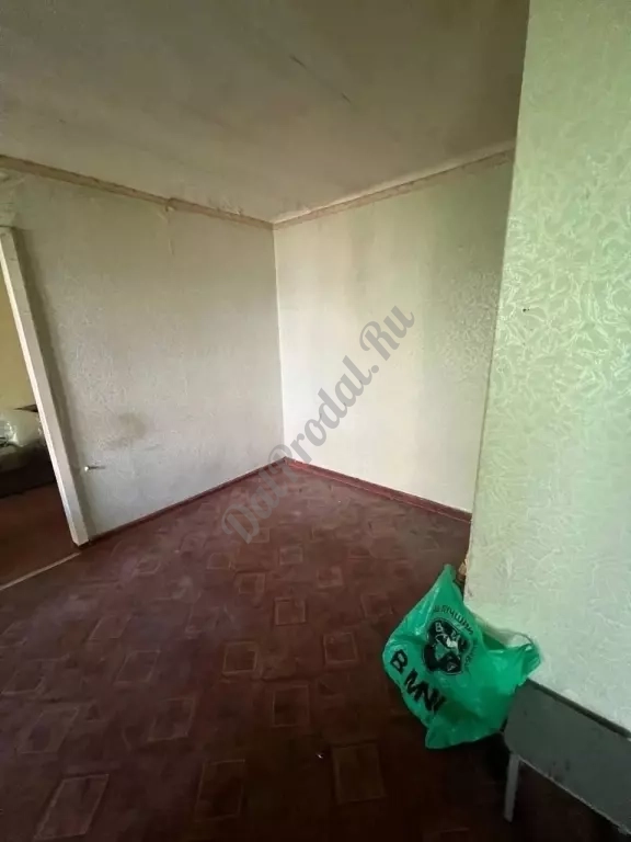 Продам 2-х комн квартиру в городе Луганск улица Звейнека