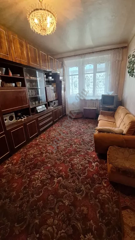 Продам 2-х комн квартиру в Центре города Луганск улица Курчатова