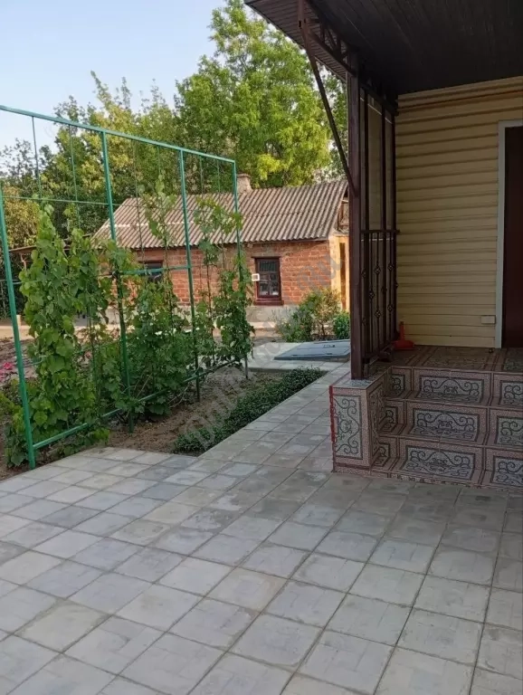Продам дом в городе Луганск поселок Тепличное