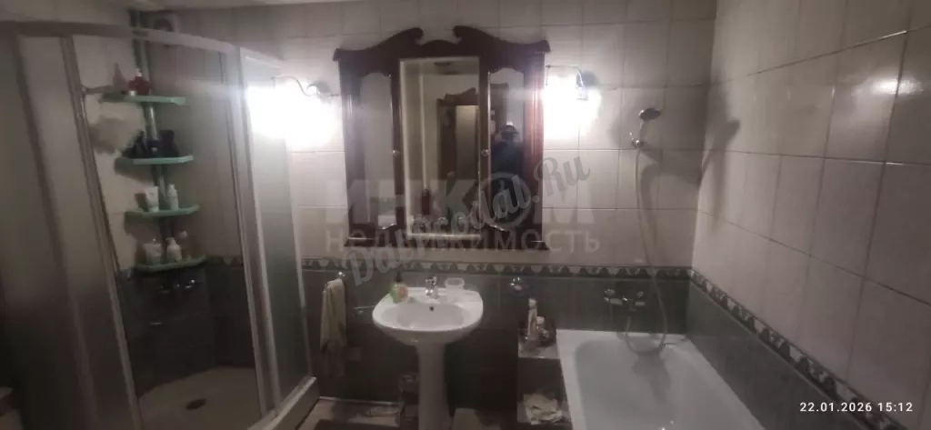 Продам дом в центре, ул.Сосюры 232м2, 7 соток