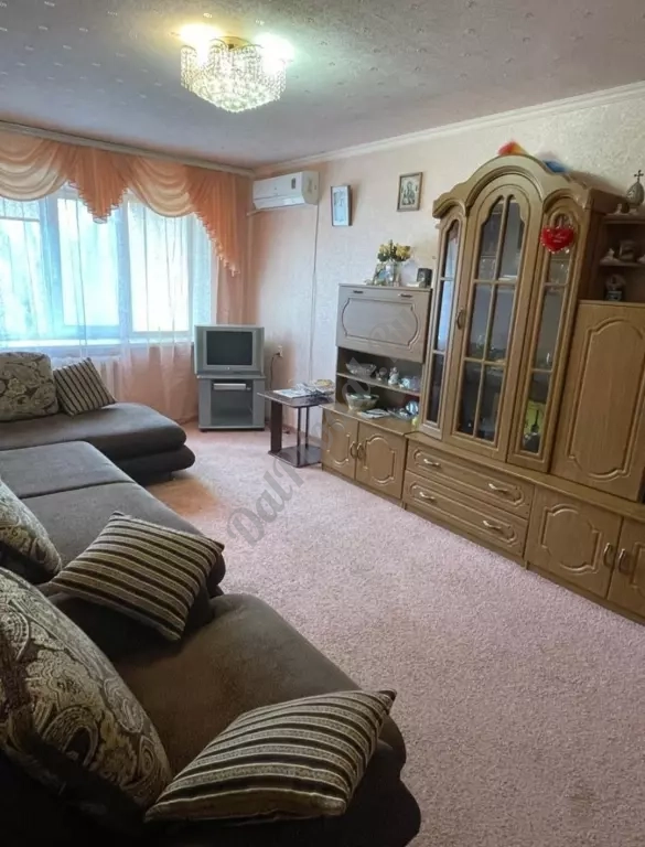 Продам 3-х комн квартиру в городе Луганск квартал 50-лет Октября